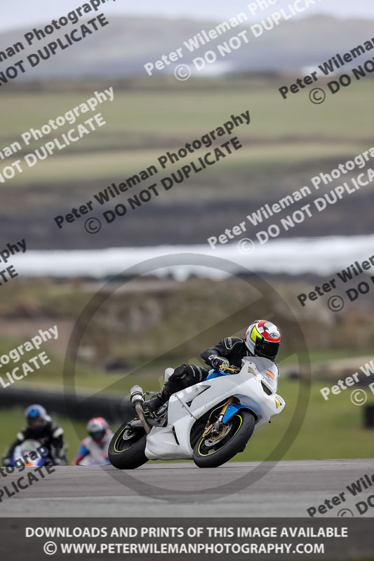 anglesey no limits trackday;anglesey photographs;anglesey trackday photographs;enduro digital images;event digital images;eventdigitalimages;no limits trackdays;peter wileman photography;racing digital images;trac mon;trackday digital images;trackday photos;ty croes